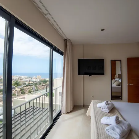 Luxe Detached Julia Tenerife فيلة