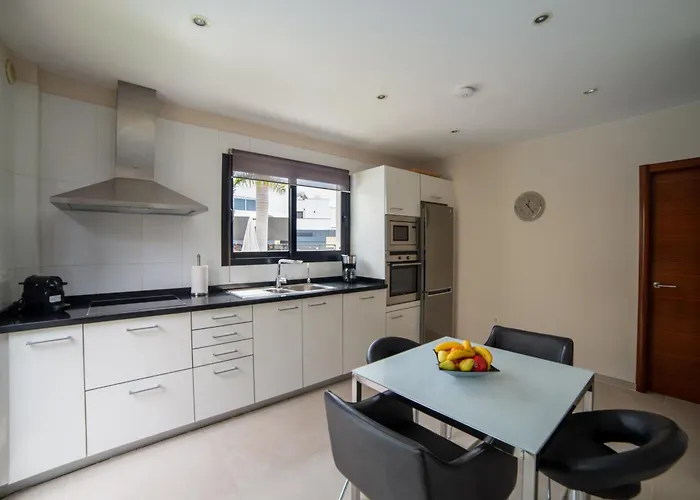 Luxe Detached Julia Tenerife فيلة