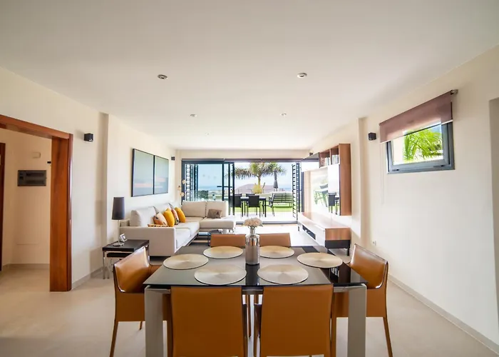 فيلة Luxe Detached Julia Tenerife أذيخي
