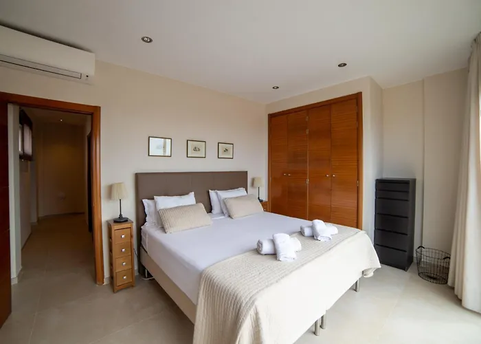 Luxe Detached Julia Tenerife *